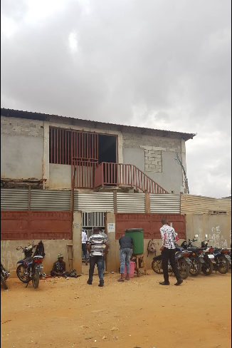 MESQUITA DE SANITÁRIOS