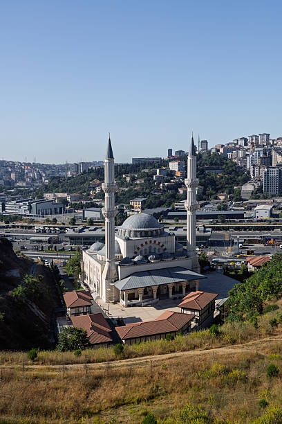 የሱረቱል ኢኽላስ ፣ ፈለቅ እና ናስ ሱራዎች ትንታኔ